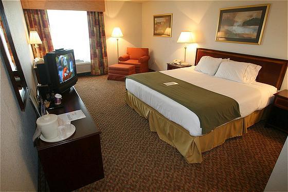 Holiday Inn Express & Suites - Worthington By Ihg Cameră foto